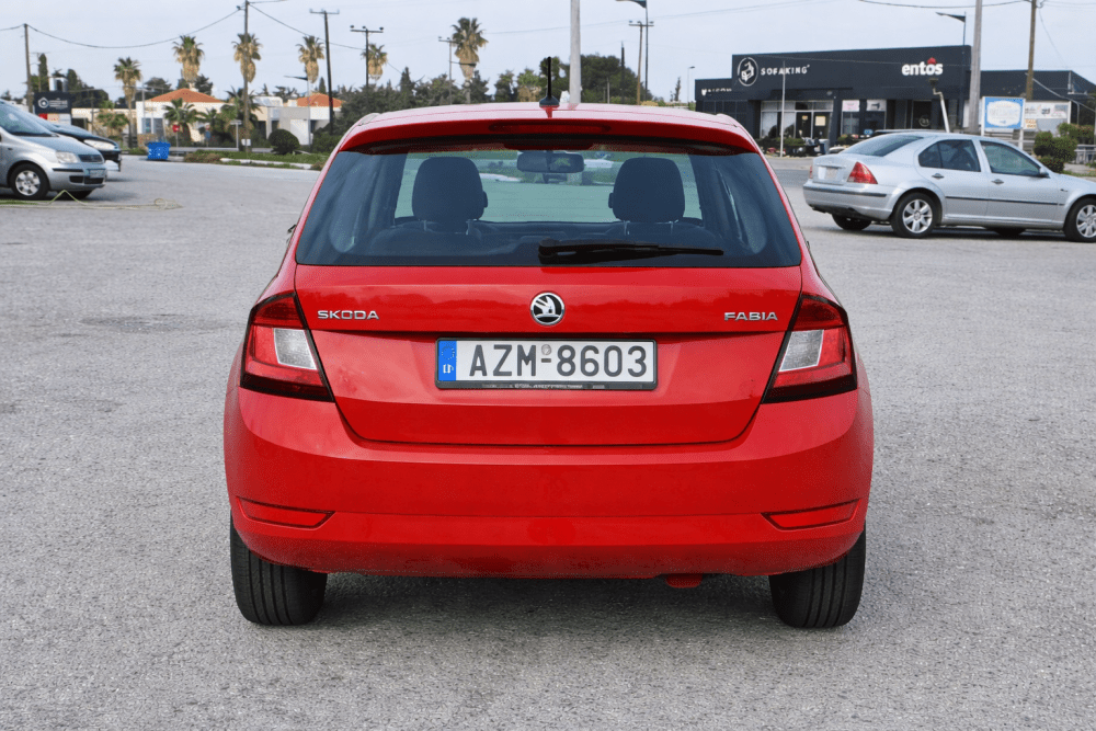 ChatGPT Image Jan 24, 2026, 02_27_26 PM SKODA FABIA 1.0 – 12/2018 | 64.338 km